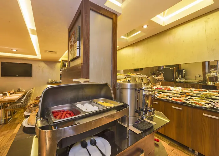 호텔 The Meretto Old 3*