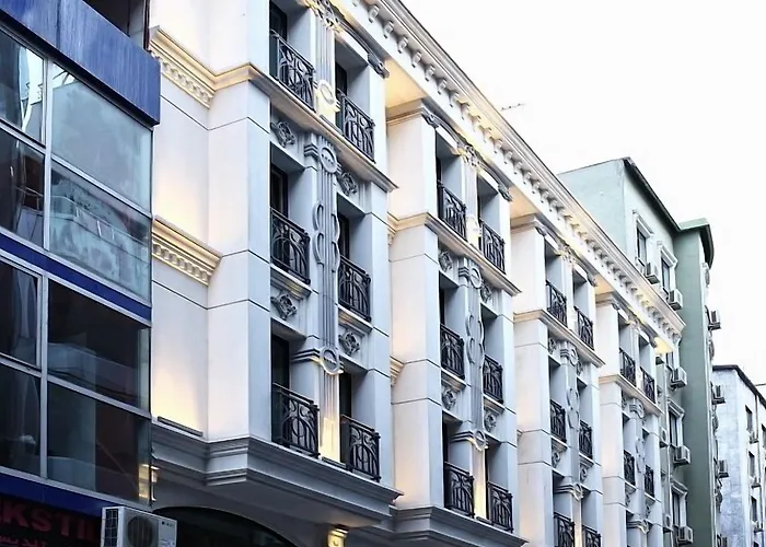 Отель The Meretto Old 3*