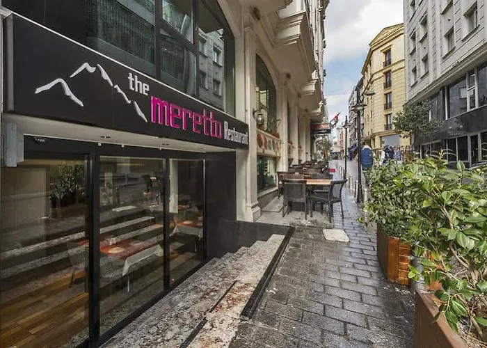 호텔 The Meretto Old 3*